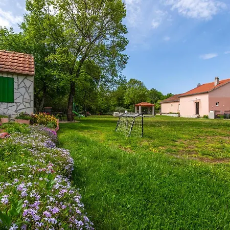 Lovely In With Wifi Holiday home Neoric